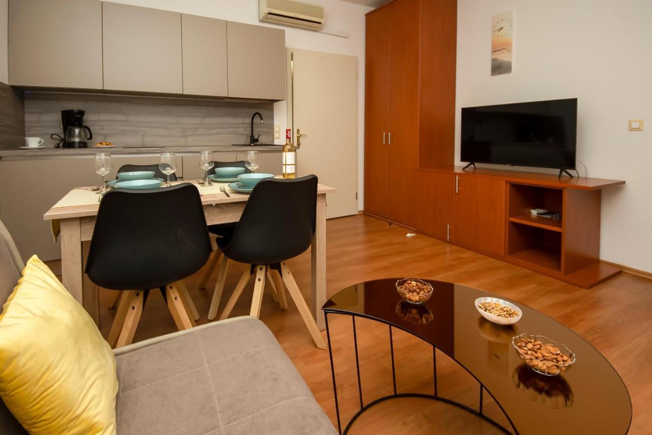 Apartments4You โวดีเซ ภายนอก รูปภาพ