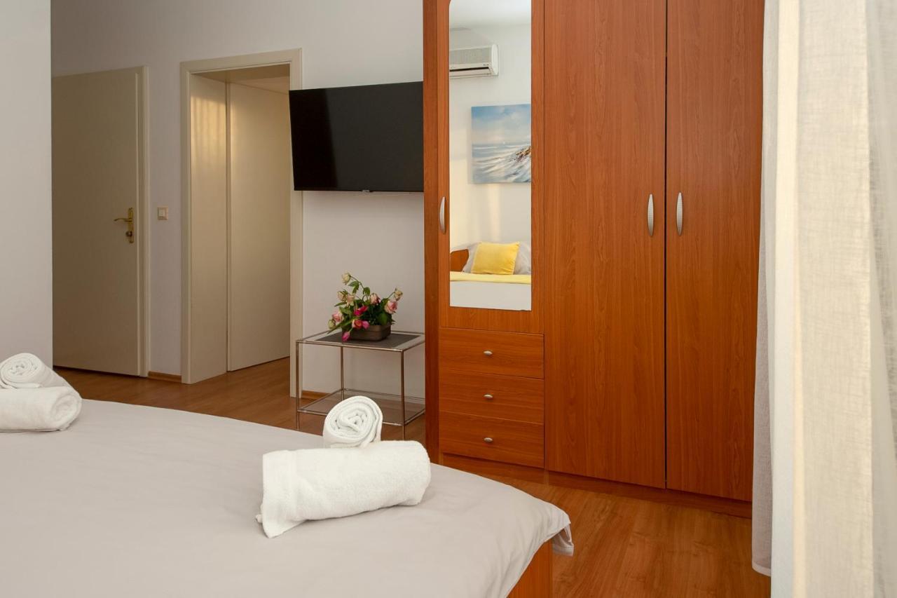 Apartments4You โวดีเซ ภายนอก รูปภาพ